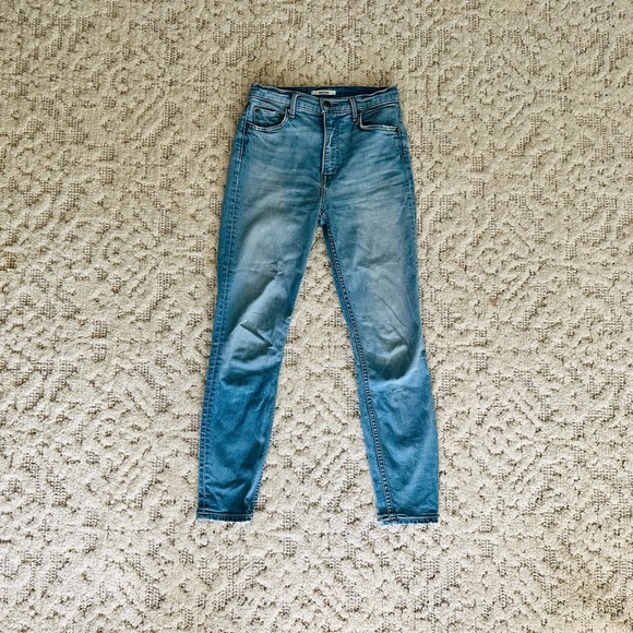 GRLFND Kendall Jeans with Distressed Hem - Picture 2 of 13